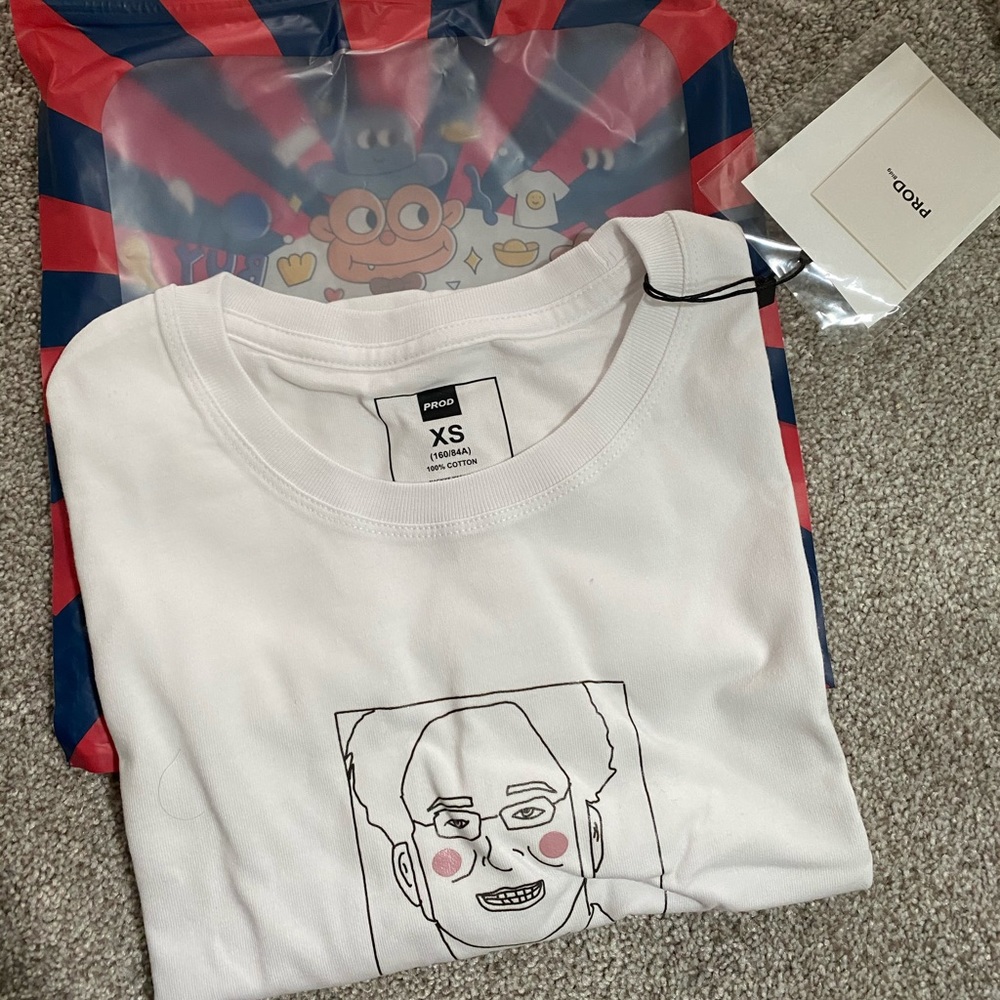 T-shirt